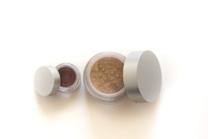 loose mineral makeup for aestheticians